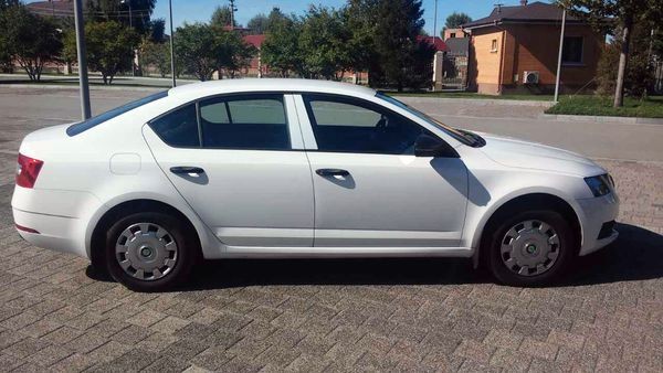 178 Skoda Octavia A7 новая авто на свадьбу j1ym