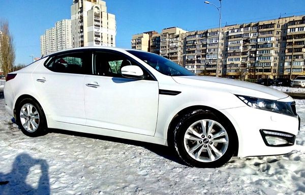 228 Kia Optima белый авто на свадьбу 2BVY