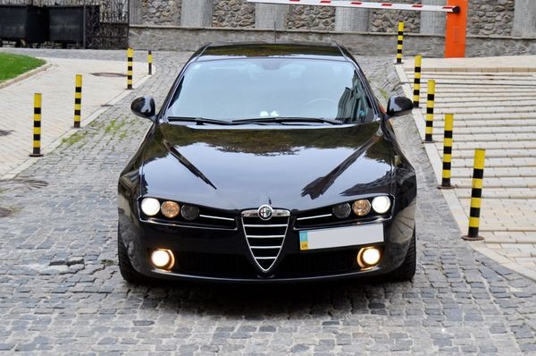 140 Alfa Romeo черная loA4
