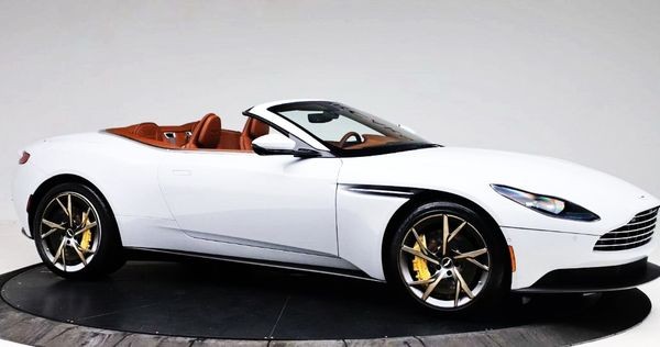 128 Aston Martin DB 11 Volante спорткар кабриоле 2xdK