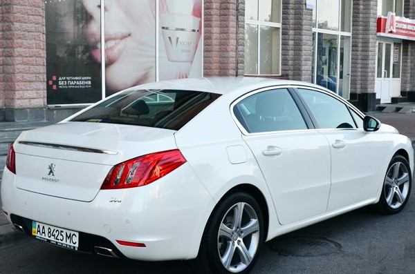 144 Peugeot 508GT белый авто на свадьбу 3raV