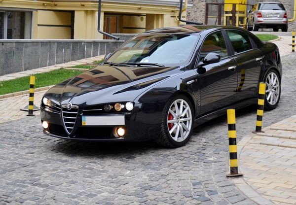 140 Alfa Romeo черная loA4