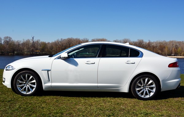 124 Jaguar XF белый авто на свадьбу 21NZ