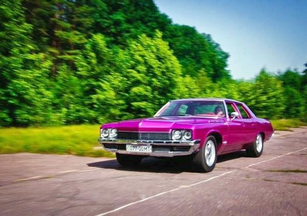 193 Ретро автомобиль Buick Le sabre розовый 3map