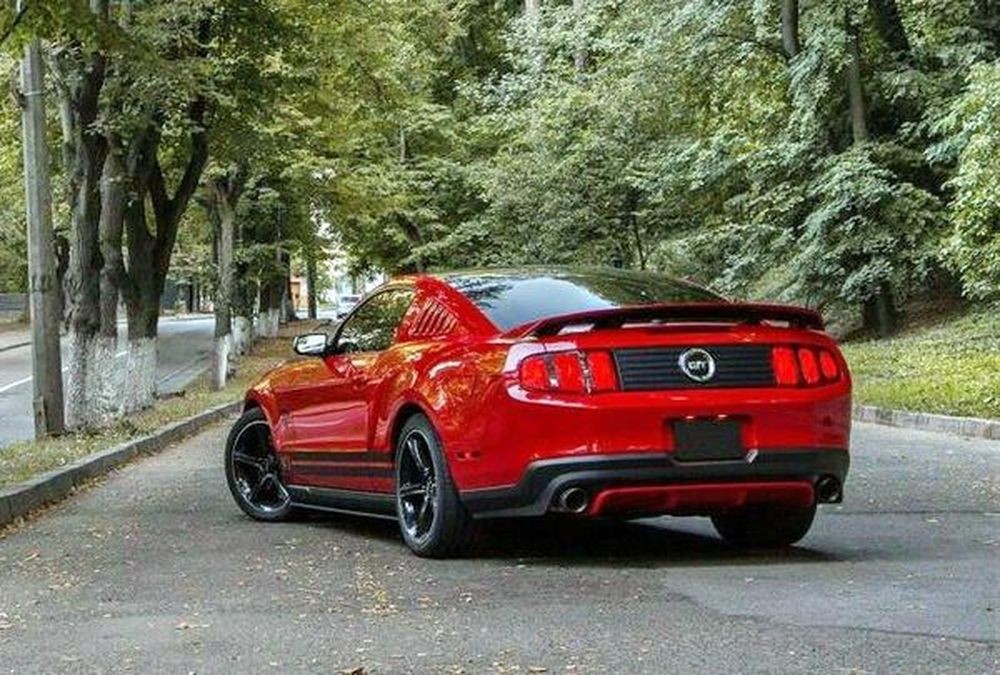 269 Ford Mustang GT Sport красный на свадьбу съемки 306n
