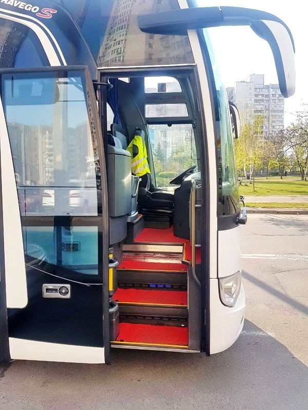 375 Автобус Mercedes-Benz 59 мест на свадьбу lX8o