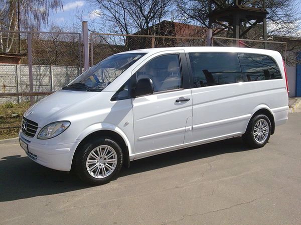 281 Микроавтобус Mercedes Vito белый на свадьбу lp1o