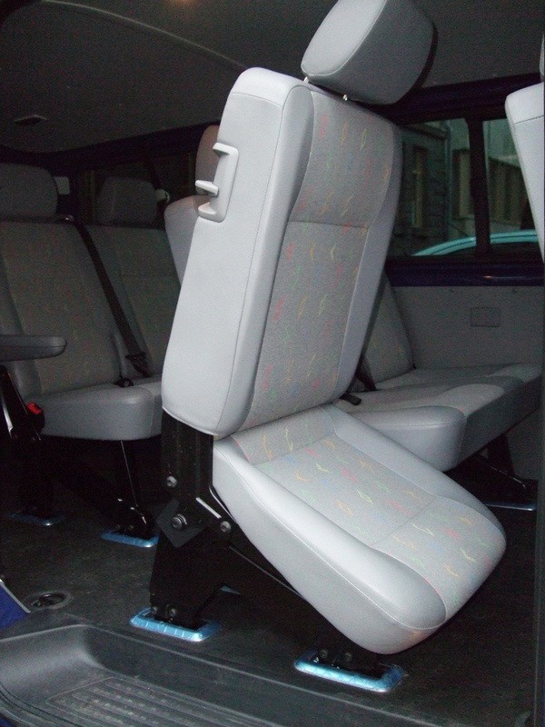 293 Микроавтобус Volkswagen T5 Caravelle на свадьбу jvMZ