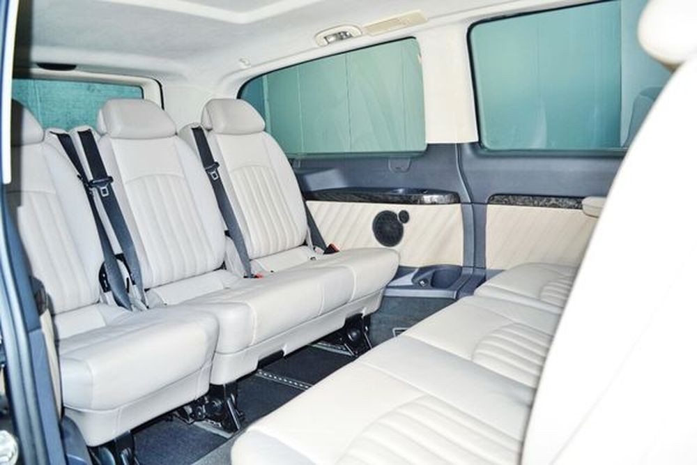 284 Микроавтобус Mercedes-Benz Viano черный на свадьбу lZvY