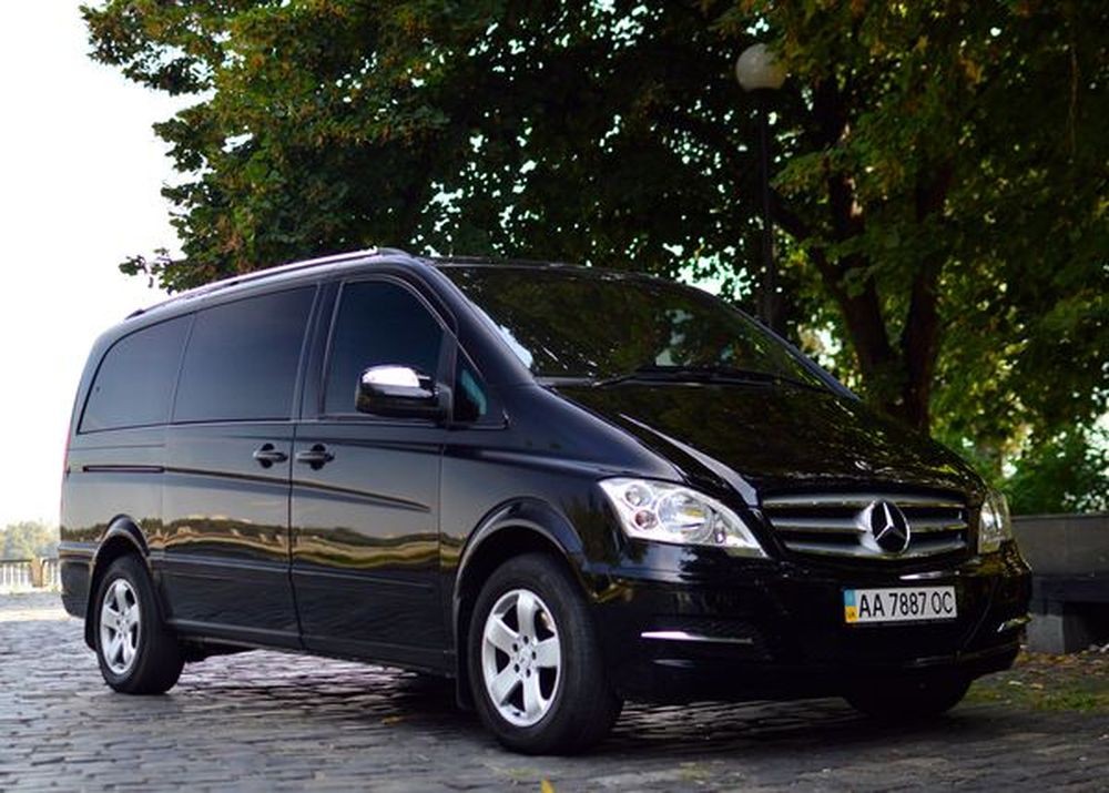 287 Микроавтобус Mercedes Viano black на свадьбу jmD6