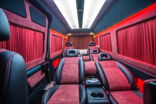 295 Микроавтобус Mercedes Sprinter черный VIP на свадьбу 2xzW