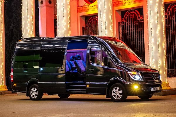 295 Микроавтобус Mercedes Sprinter черный VIP на свадьбу 2xzW