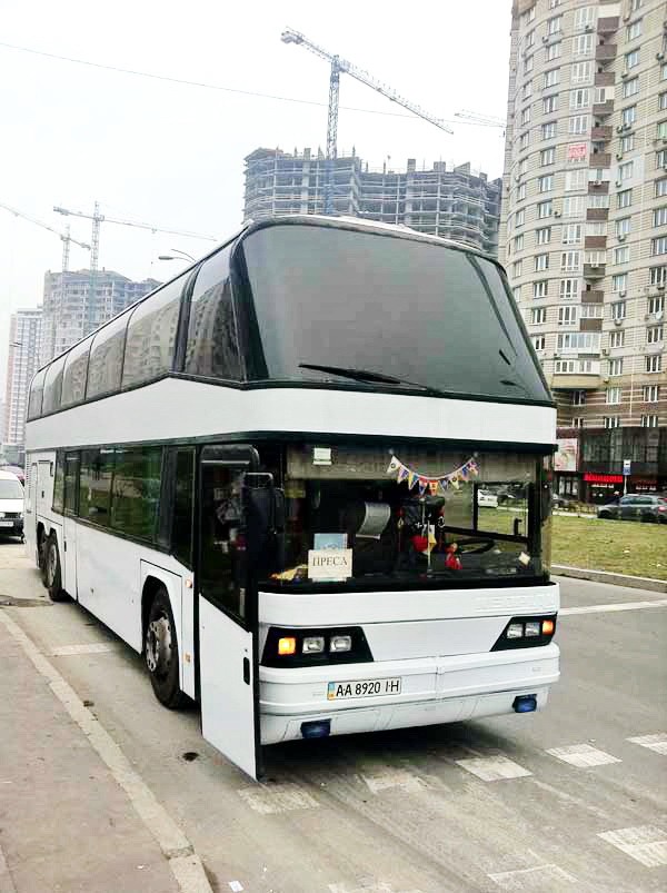 335 Автобус Neoplan на 70 мест на свадьбу lPEP