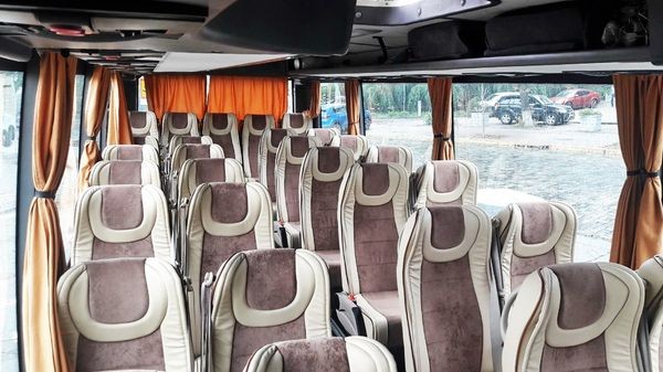 327 Автобус Isuzu белый на свадьбу 2z9e