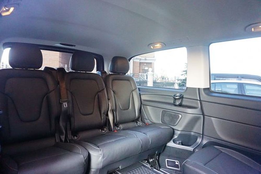 272 Микроавтобус Mercedes-Benz V-class 2018 год на свадьбу 366o
