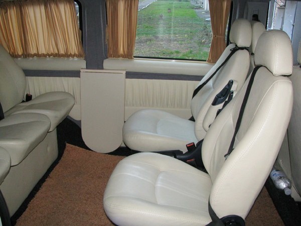 281 Микроавтобус Mercedes Vito белый на свадьбу lp1o