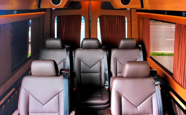 276 Микроавтобус Mercedes Sprinter черный VIP на свадьбу 2gQE