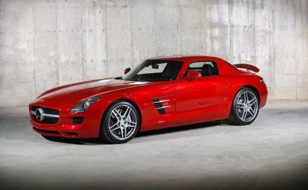042 Mercedes Benz SLS AMG красный l47o