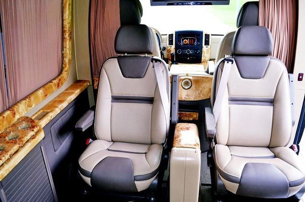 345 Микроавтобус Mercedes Sprinter 218 черный VIP класса 2yw1