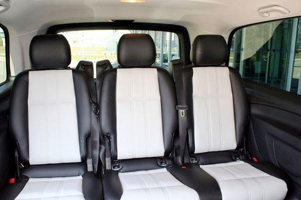 279 Микроавтобус Mercedes-Benz Vito 447 черный на свадьбу jDPJ