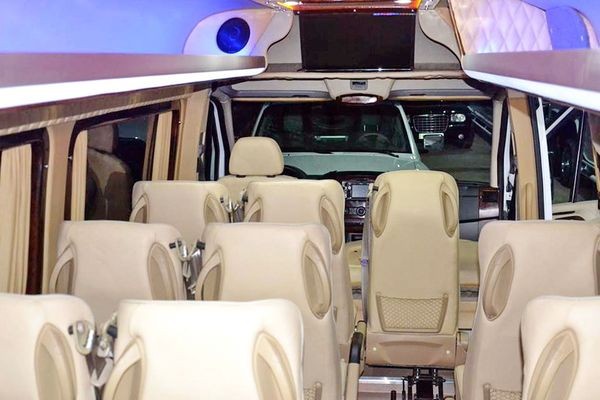305 Микроавтобус Mercedes Sprinter VIP AMG рестайлинг 2020 2EbV