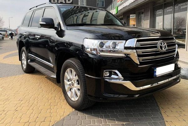 256 Toyota Land Cruiser 200 черная авто на свадьбу 3RaP
