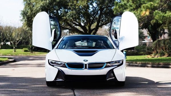 349 Тест драйв BMW I8 2017 год спорткар j1rW