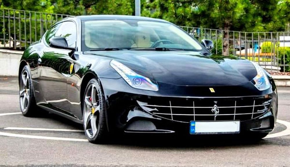 398 Тест драйв Ferrari-ff черная спорткар 3ExW
