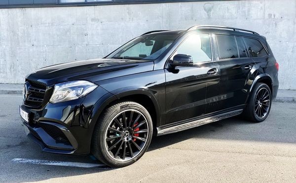 208 Внедорожник Mercedes GLS 63 AMG без водителя 2Vab