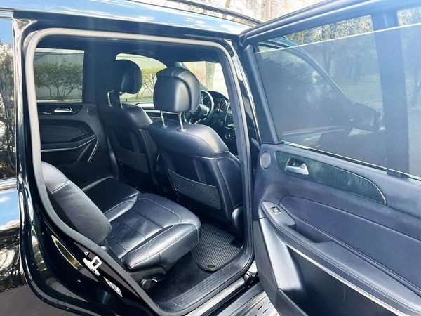 260 Внедорожник Mercedes GL 400 AMG 2016 без водителя 2qKr