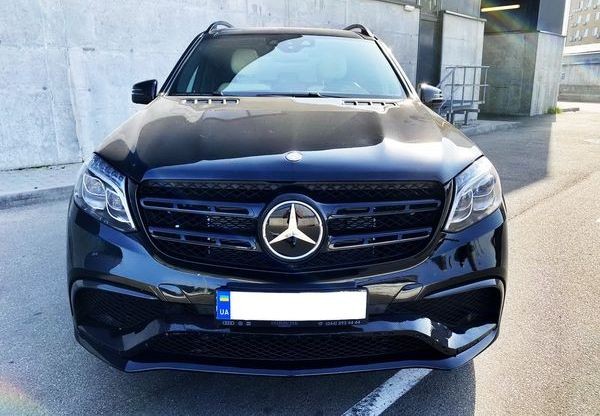 208 Внедорожник Mercedes GLS 63 AMG без водителя 2Vab