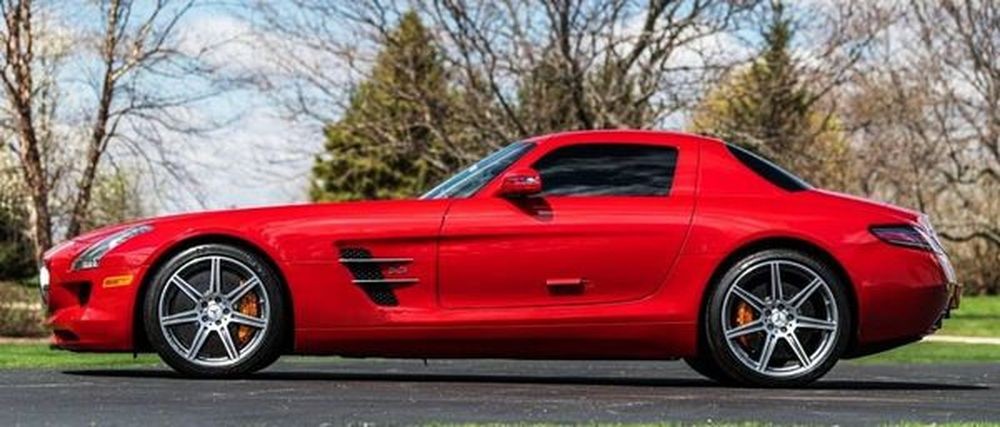 042  Тест драйв Mercedes Benz SLS AMG красный lnJ6