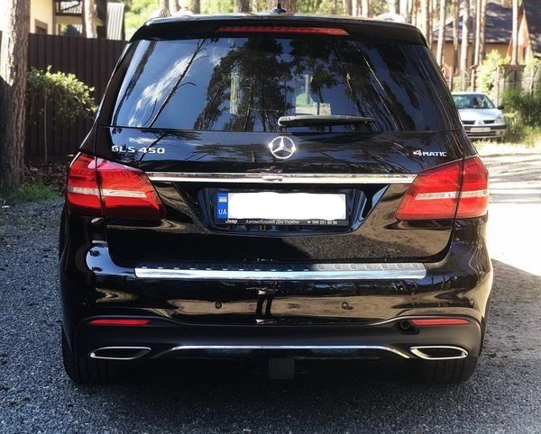 321 Внедорожник джип Mercedes-Benz GLS 2019 без водителя jv1a