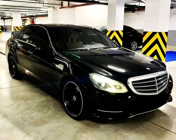 380 Mercedes Benz W212 E350 4matik facelift без водителя l7J7