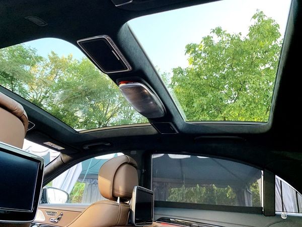 379 Mercedes-Benz S Class W222 S63 AMG 4MATIK  без водителя lWD6