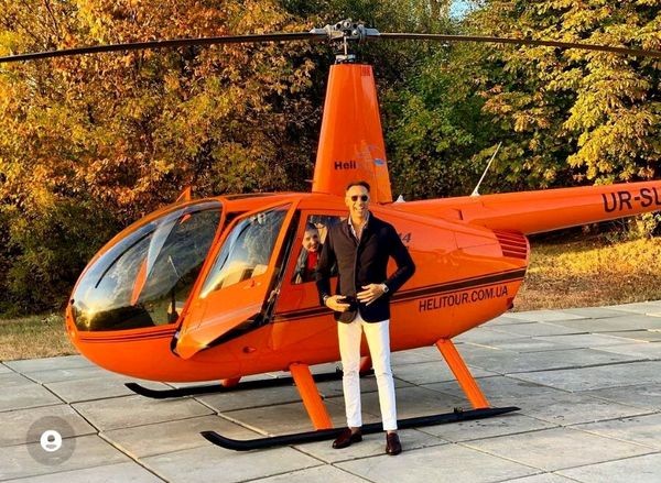 Вертолет Robinson R44 оранжевый 2oMN