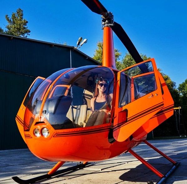 Вертолет Robinson R44 оранжевый 2oMN