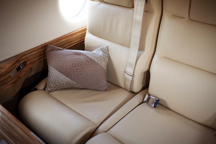 Gulfstream G200 частный самолет 3mWv