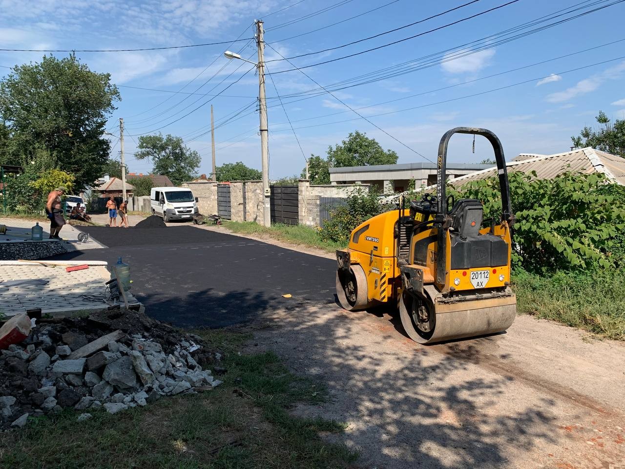 Услуги катка дорожного вибрационного JCB 2YrO