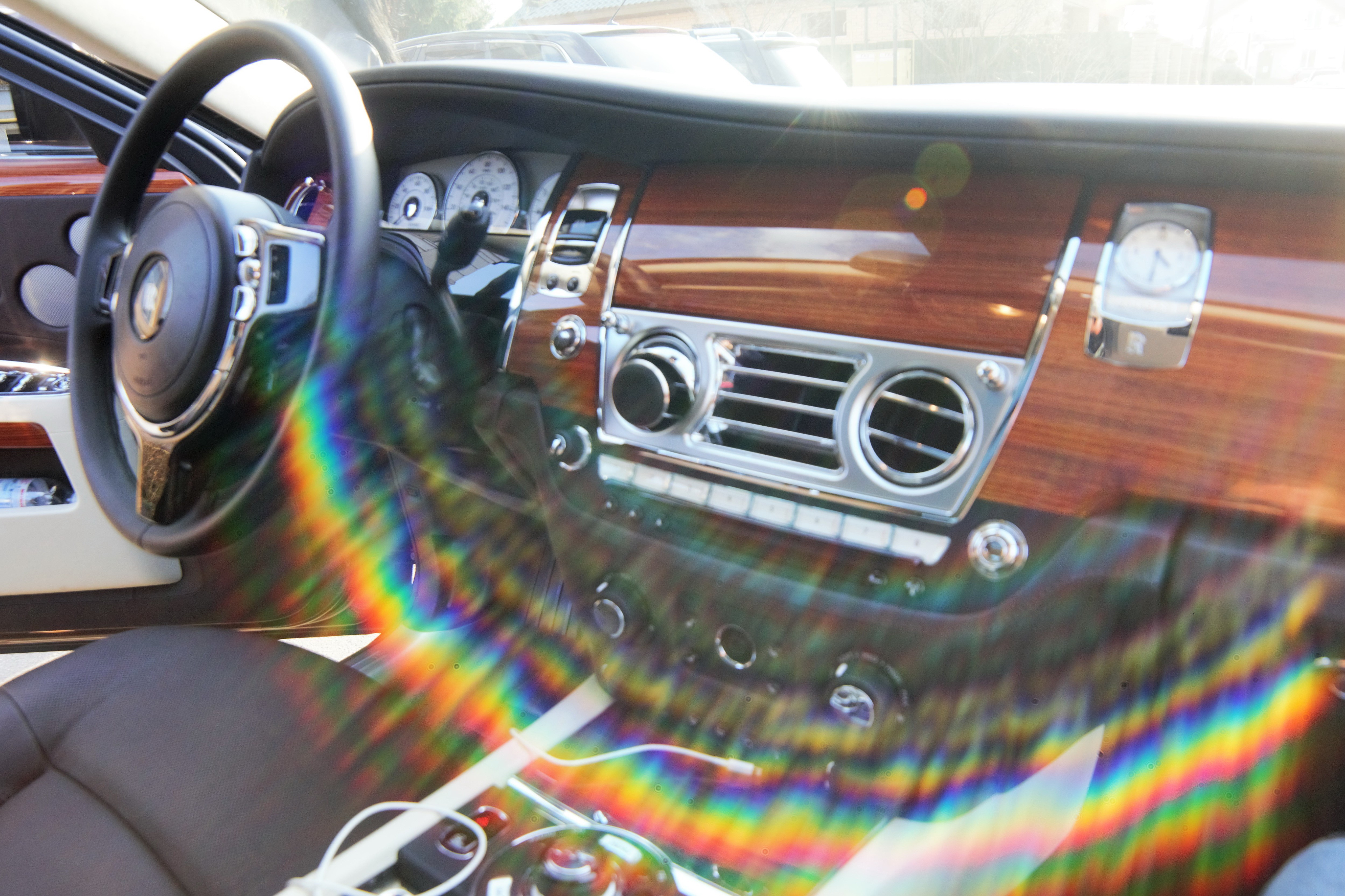 Rolls-Royce Ghost шоколадно цвета jJKa