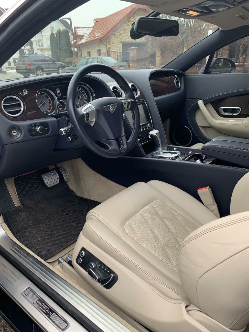 Bentley continental GT на свадьбу или для бизнес поездки lzYm