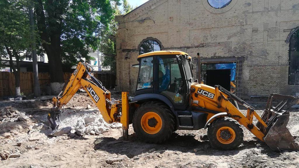 Послуги Екскаватора-навантажувача JCB 3CX 2wYN