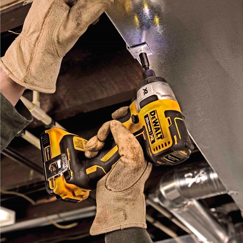 Аккумуляторный гайковерт (Шуруповерт) DeWalt DCF886 3Jpo