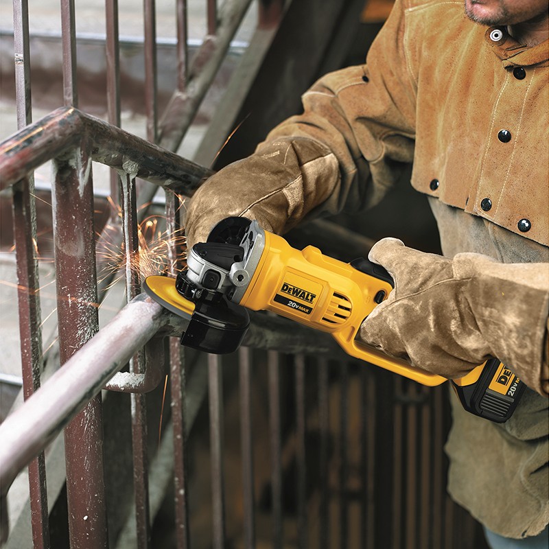 Аккумуляторная болгарка  DeWalt DCG 412, круг 125мм 3zxL