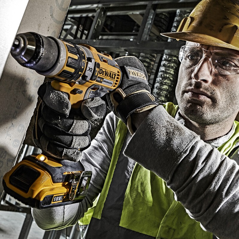 Аккумуляторная ударная дрель DeWalt DCD795 2xpx