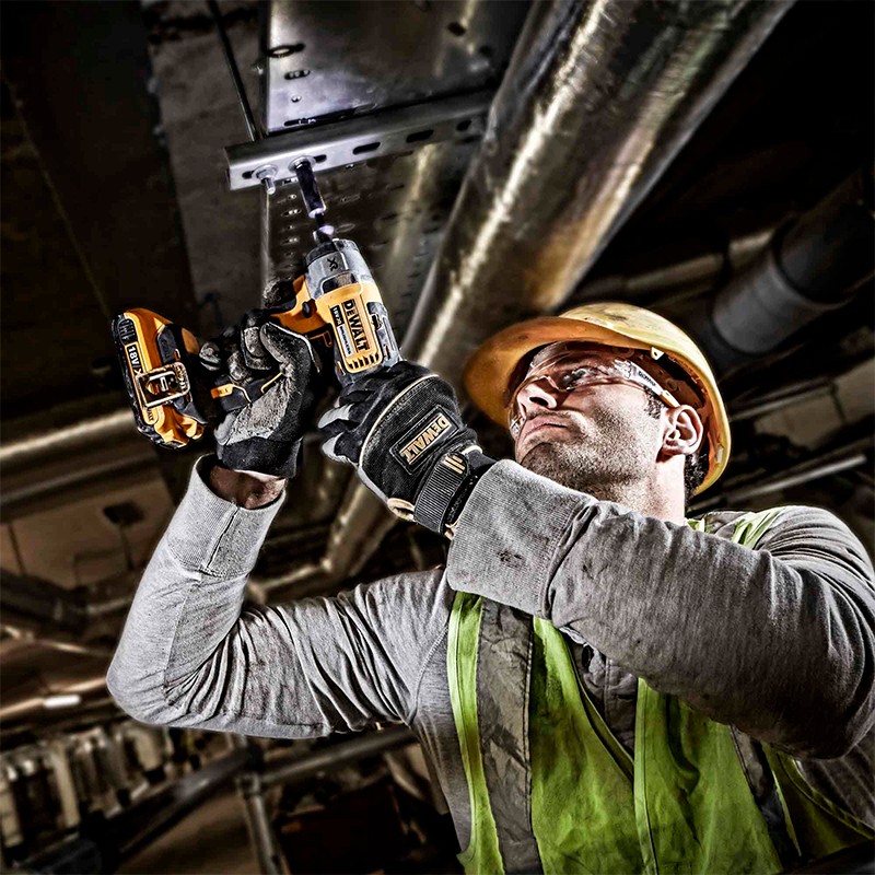 Аккумуляторный гайковерт (Шуруповерт) DeWalt DCF886 3DLp