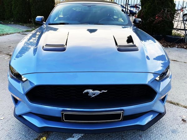 071 Ford Mustang GT серый кабриолет без водителя 3rdL