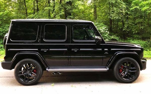 132 Mercedes-Benz G63 AMG G-Manufaktur 2020 без водителя jex6