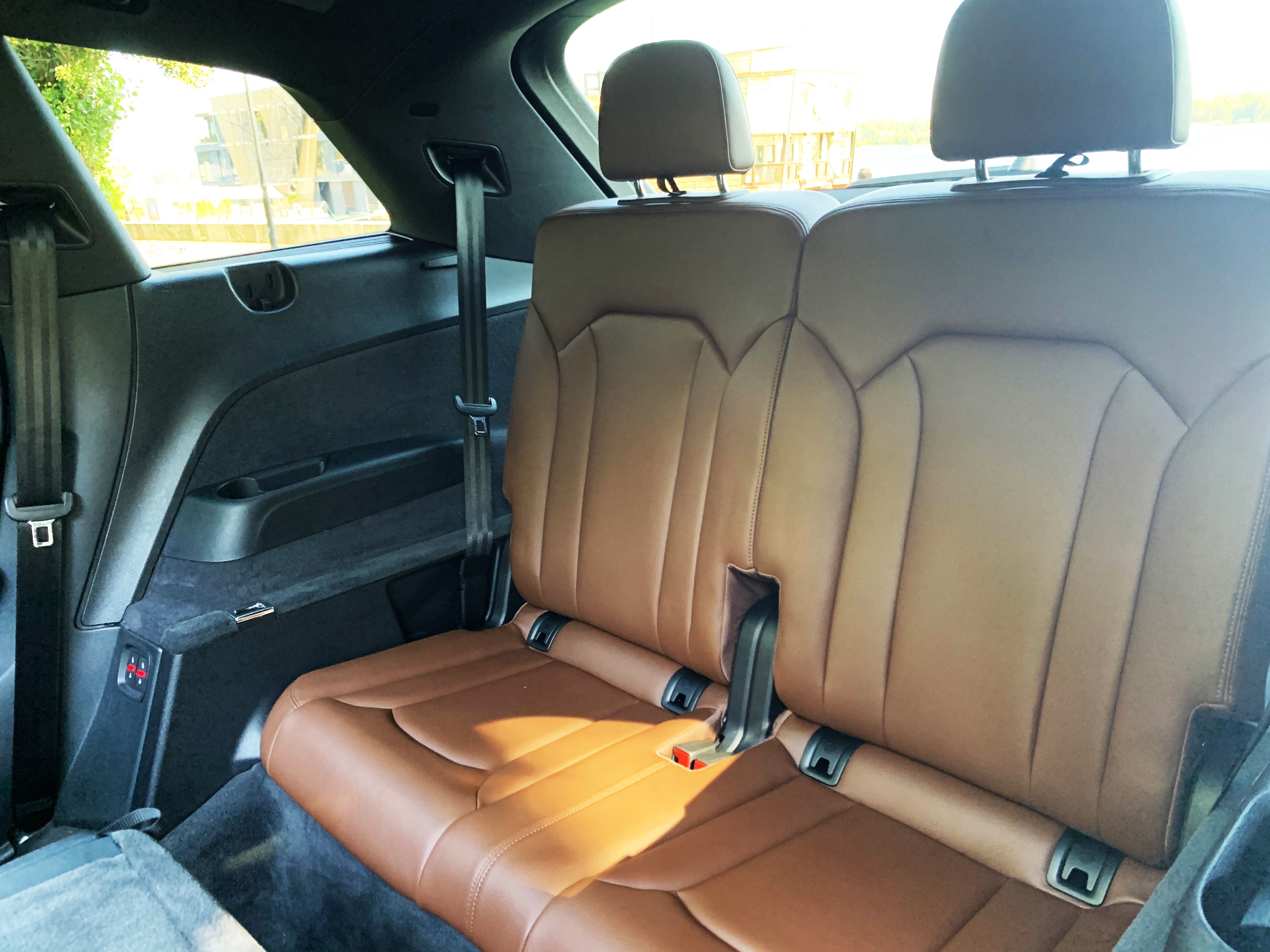 394 Внедорожник на свадьбу Audi Q7 белая 3Ryx