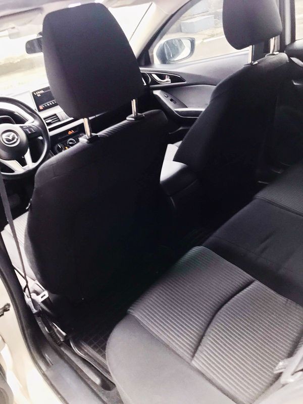 233 Mazda 3 белая авто на свадьбу mdmk